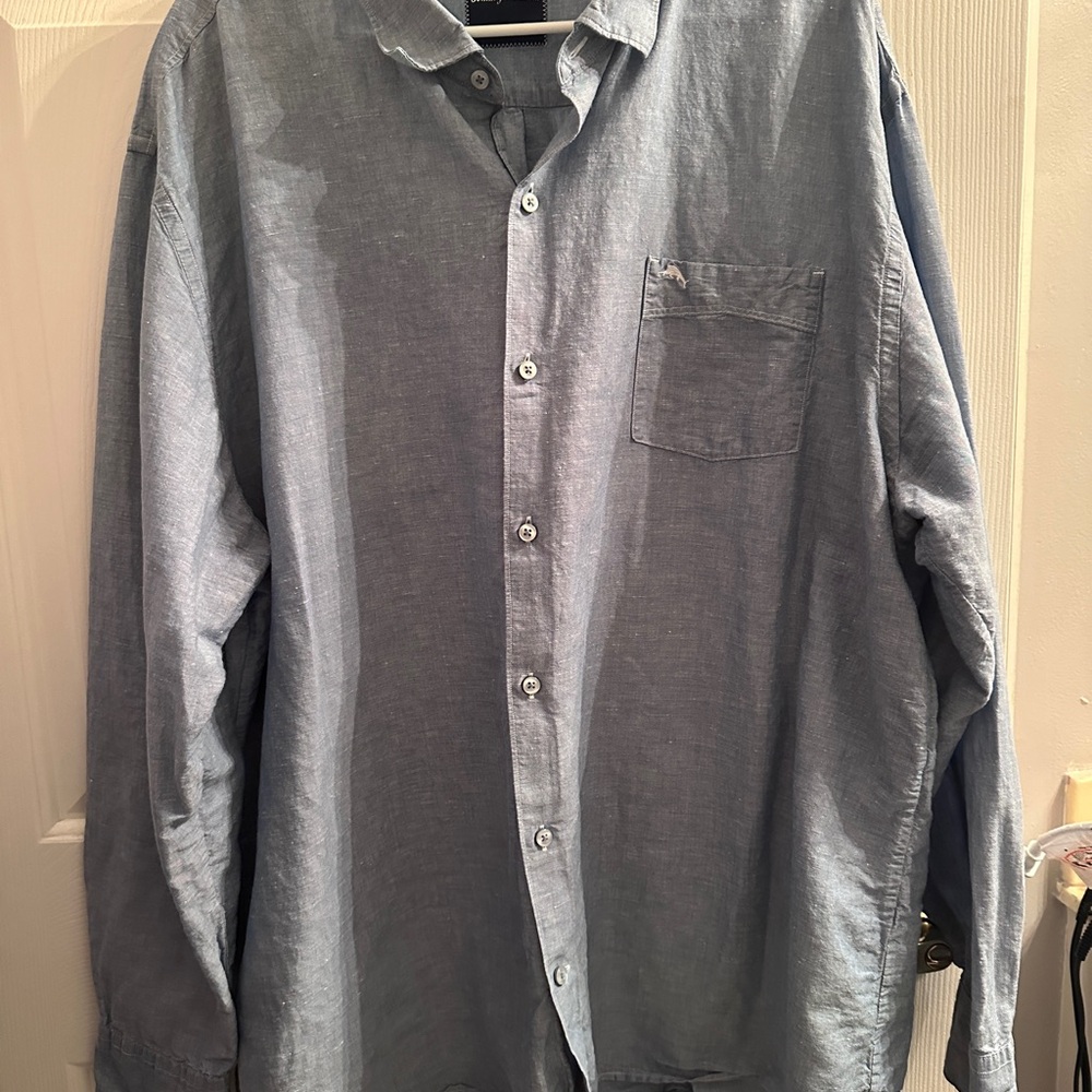 Tommy Bahama Light Blue Casual Button-Down Shirt